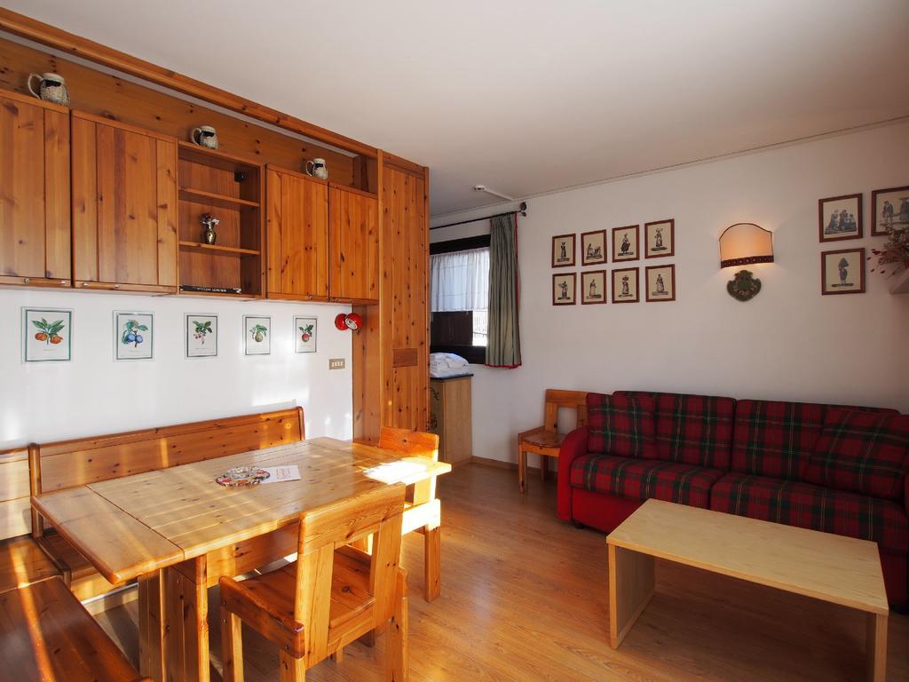 Centro Thule - Genziana Apartment Selva di Cadore Luaran gambar